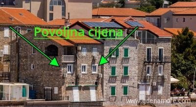 Apartman na samoj obali mora, privatni smeštaj u mestu Petrovac, Crna Gora